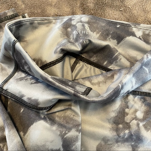 NET Athleta High Rise Chatarunga Tight - Picture 3 of 3